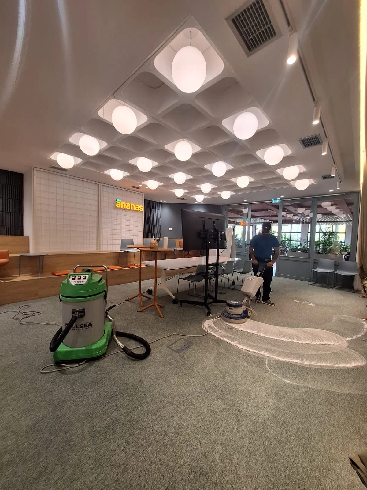 Чистење на влезови